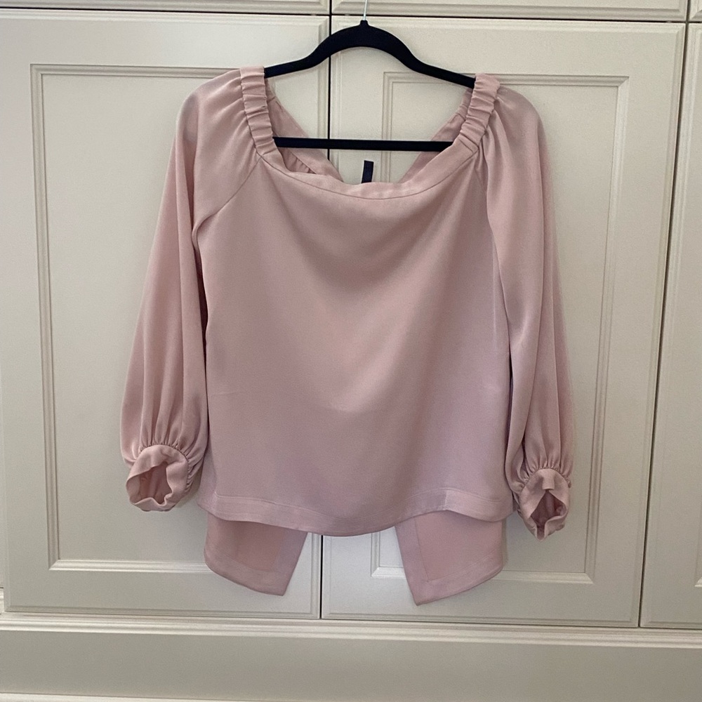 BCBG top